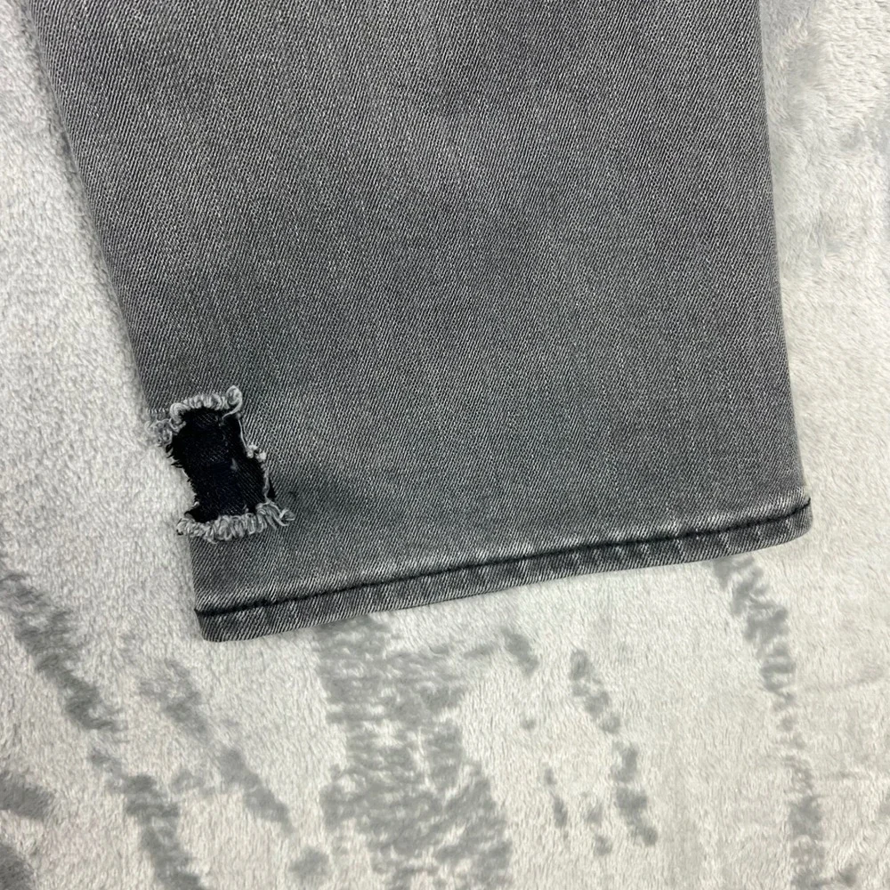 Levis normal wear